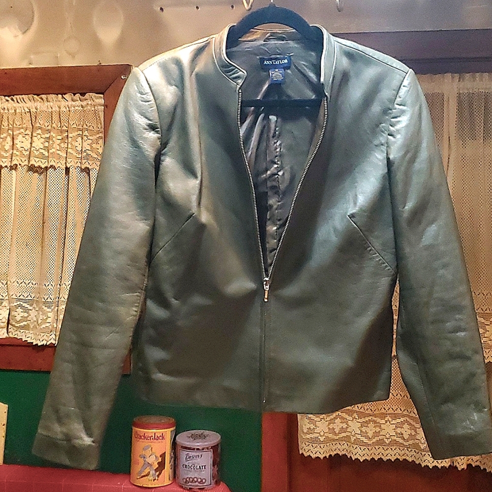 Ann Taylo 100% leather coat